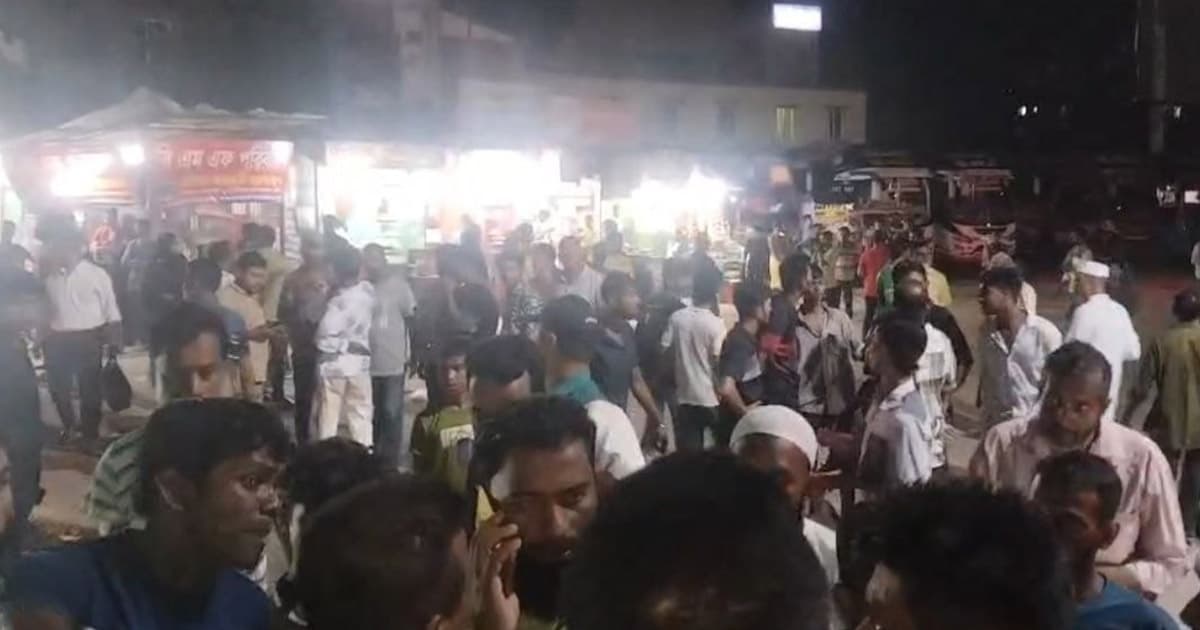 বরিশাল বাস টার্মিনালে ছাত্রদল-শ্রমিক সংঘর্ষ, আহত ৪
