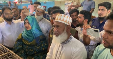 ঝিনাইদহে বাজার মনিটরিং করলেন এমপি আলী আজম