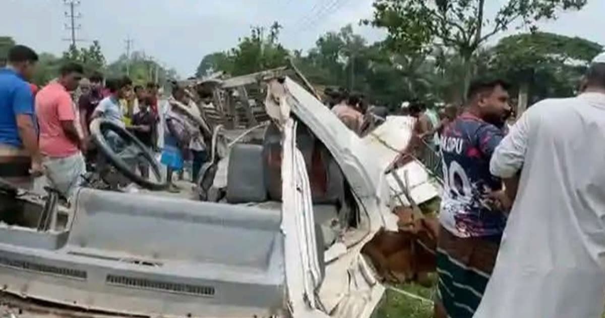 কিশোরগঞ্জে গরুবাহী পিকআপ দুর্ঘটনায় নিহত ১, আহত ৩