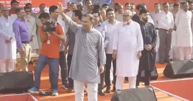 শ্রমিকদলের সমাবেশে যোগ দি‌লেন তারেক রহমান