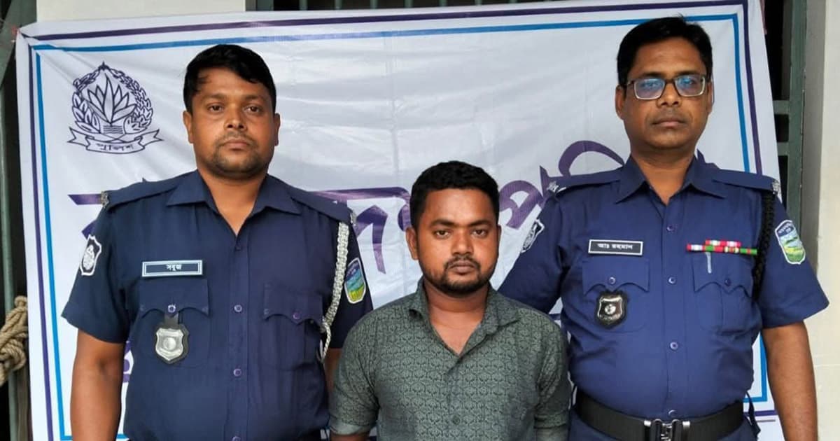 ত্রিশালে অটোরিকশা চোর আটক