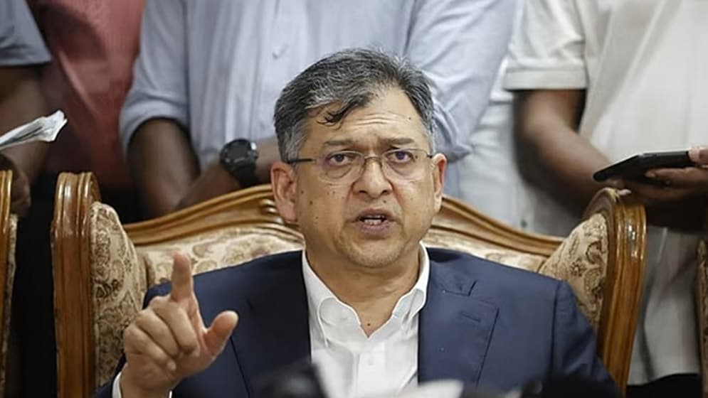পুনর্বহাল পুলিশের পোশাক