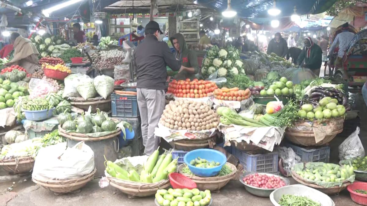 অস্থির বাজারে নেই স্বস্তি
