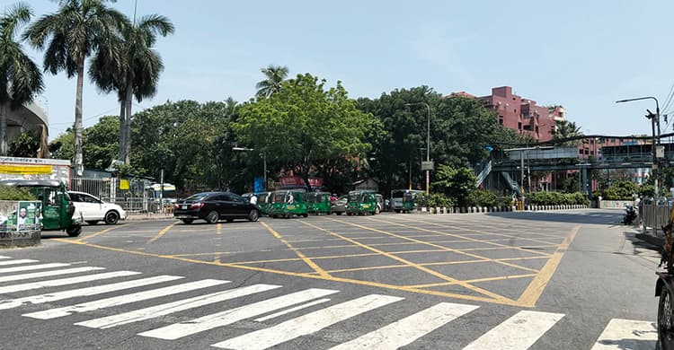ঢাকা আজও ফাঁকা