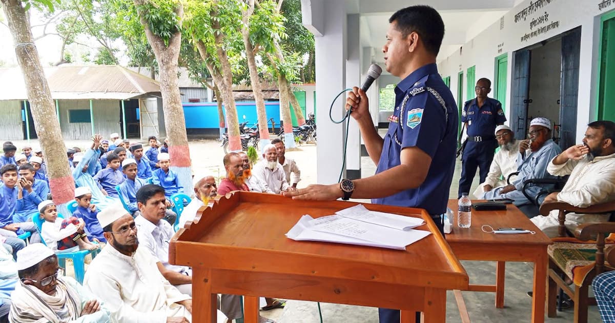 মাদক ও ইভটিজিংয়ের বিরুদ্ধে শিক্ষার্থীদের সাথে ওসির মতবিনিময়