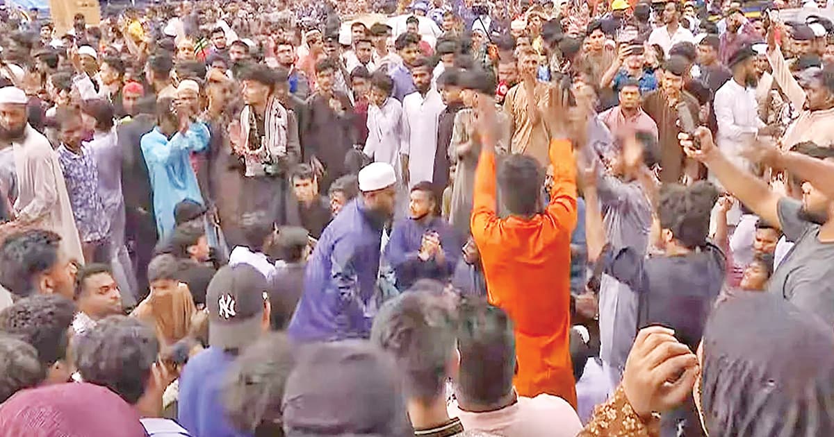 অশ্রু শুকিয়ে বাড়ছে জনরোষ