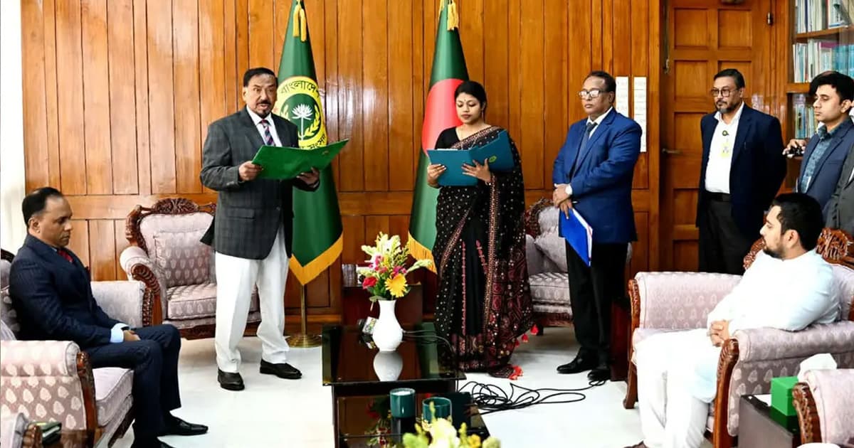 শপথ নিলেন এনসিপির নুসরাত তাবাসসুম