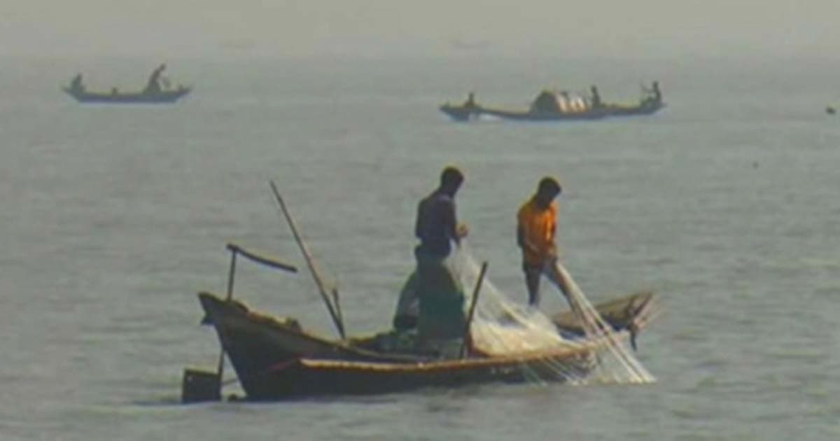কালবৈশাখী ঝড়ে নৌকাসহ দুই জেলে নিখোঁজ