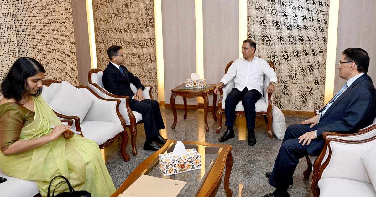 প্রধানমন্ত্রীর সঙ্গে বিদায়ী সাক্ষাৎ করেছেন প্রণয় ভার্মা