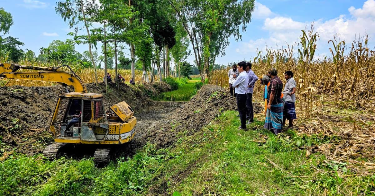 রৌমারীতে খাল খনন কাজের উদ্বোধন