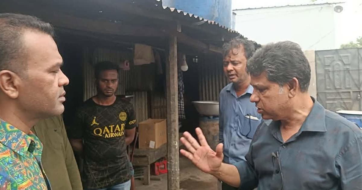 ভালুকায় হোটেল ও মিষ্টি তৈরি কারখানায় অভিযান