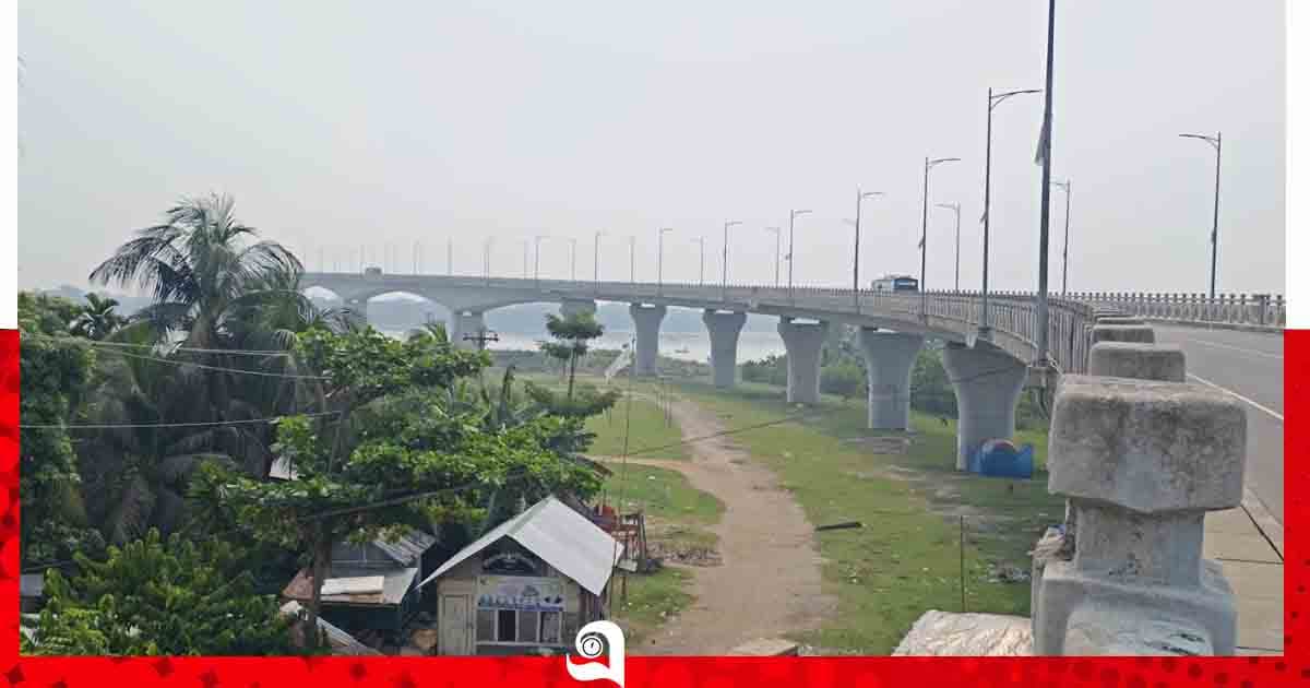 বেকুটিয়া সেতুর নিচে পাইপ কাটার সময় ১০ জন আটক