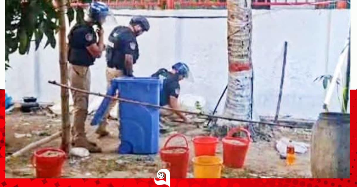 লালন শাহের মাজারে পেট্রোল ও টাইম বোমা উদ্ধার