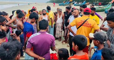 হিমছড়িতে সমুদ্রে ডুবে ৪ পর্যটকের মৃত্যু, নিখোঁজ ১