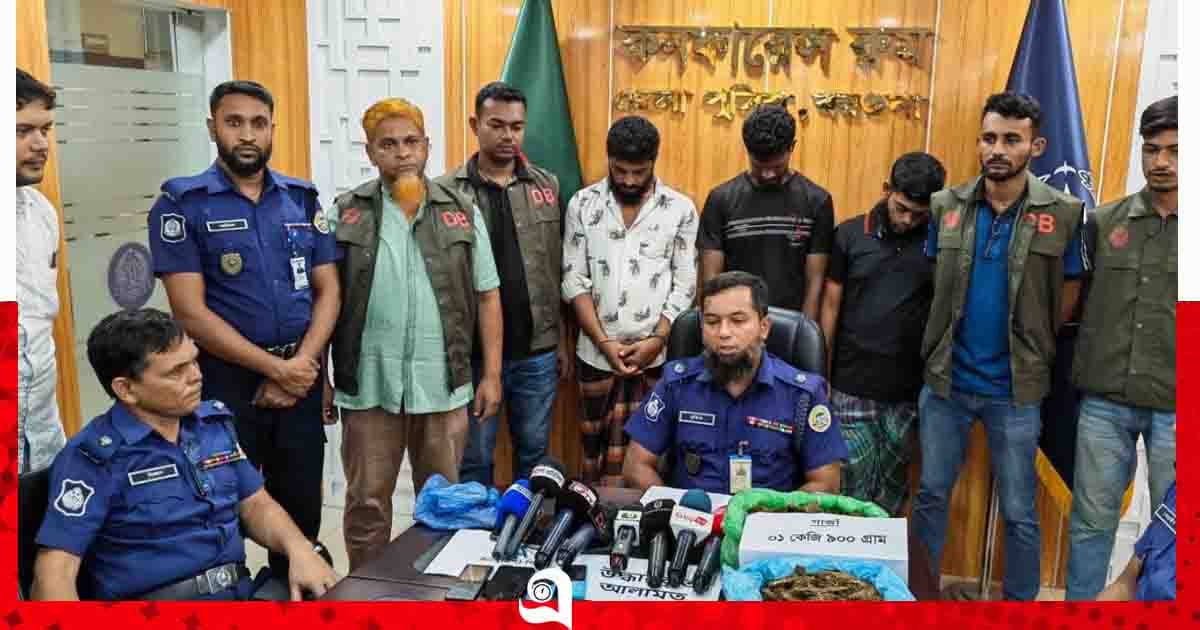 বরগুনায় ডিবির অভিযানে মাদকসহ গ্রেপ্তার ৫