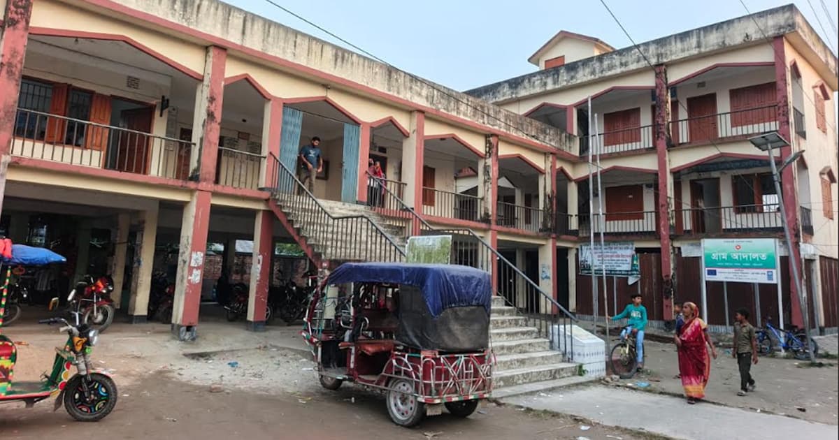 দশমিনায় নিষেধাজ্ঞার ১৭ দিনেও চাল পাননি জেলেরা