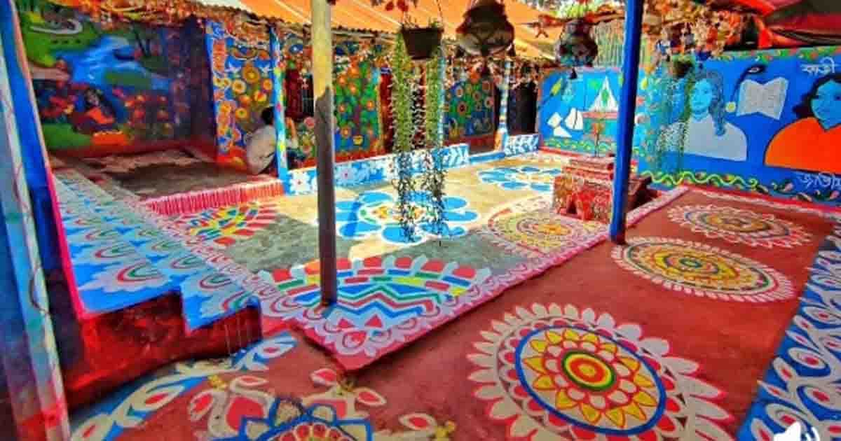 যে গ্রামের প্রতিটি বাড়িই একেকটি শিল্পশালা