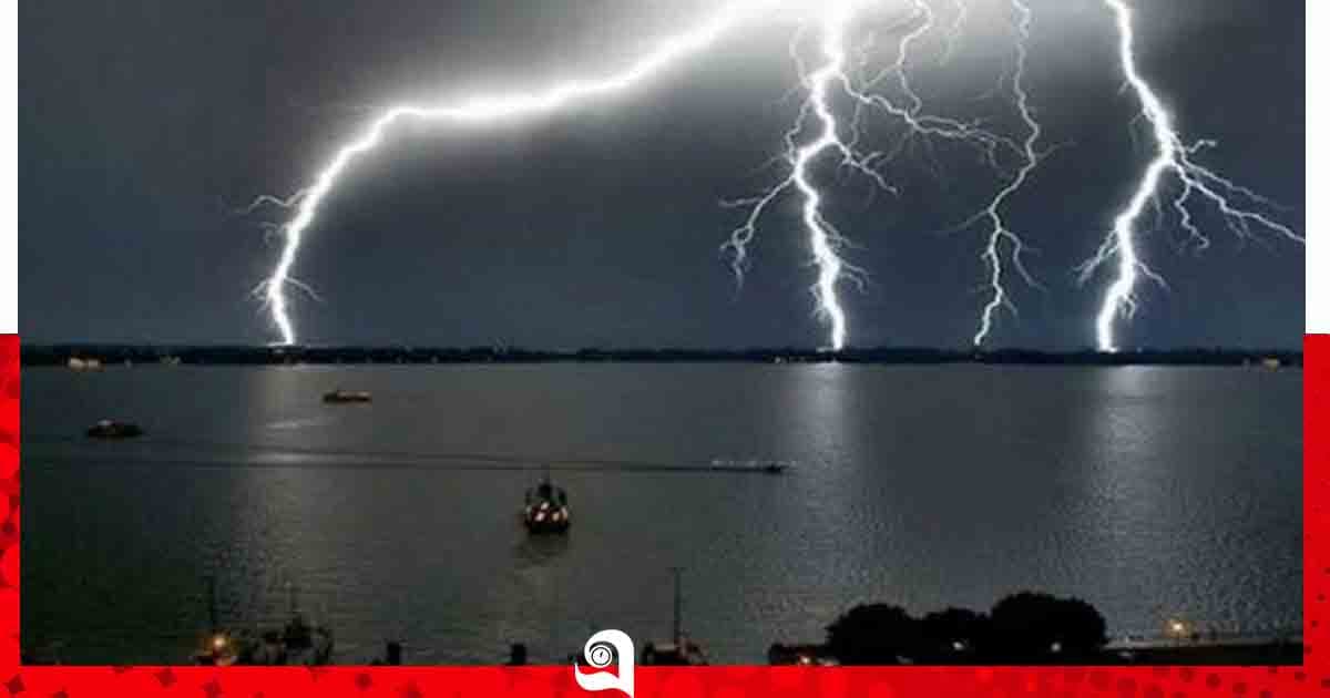 ফুলবাড়িয়ায় মাছ ধরতে গিয়ে বজ্রপাতে ভ্যানচালকের মৃত্যু