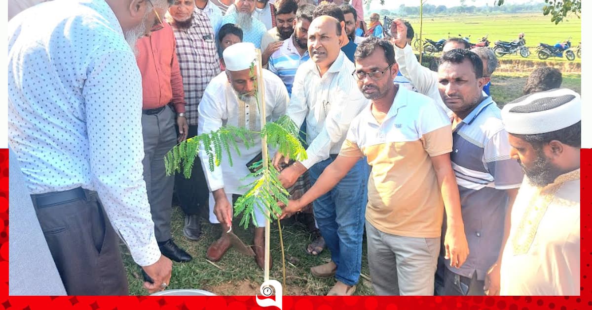 গোমস্তাপুরে সামাজিক বনায়ন কর্মসূচির উদ্বোধন