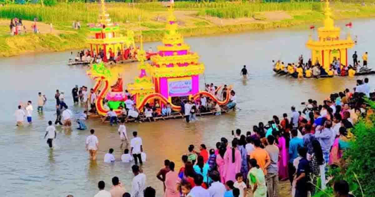 বাঁকখালীতে ভাসল সাত কল্পজাহাজ, সম্প্রীতির বার্তা
