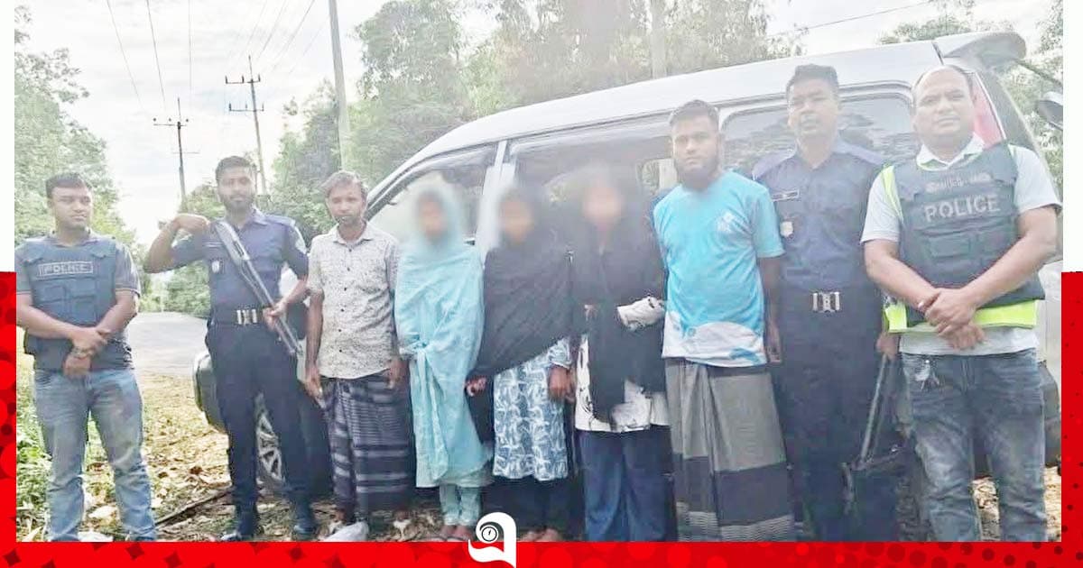 লামায় নিখোঁজ ৩ স্কুলছাত্রী চট্টগ্রামে উদ্ধার