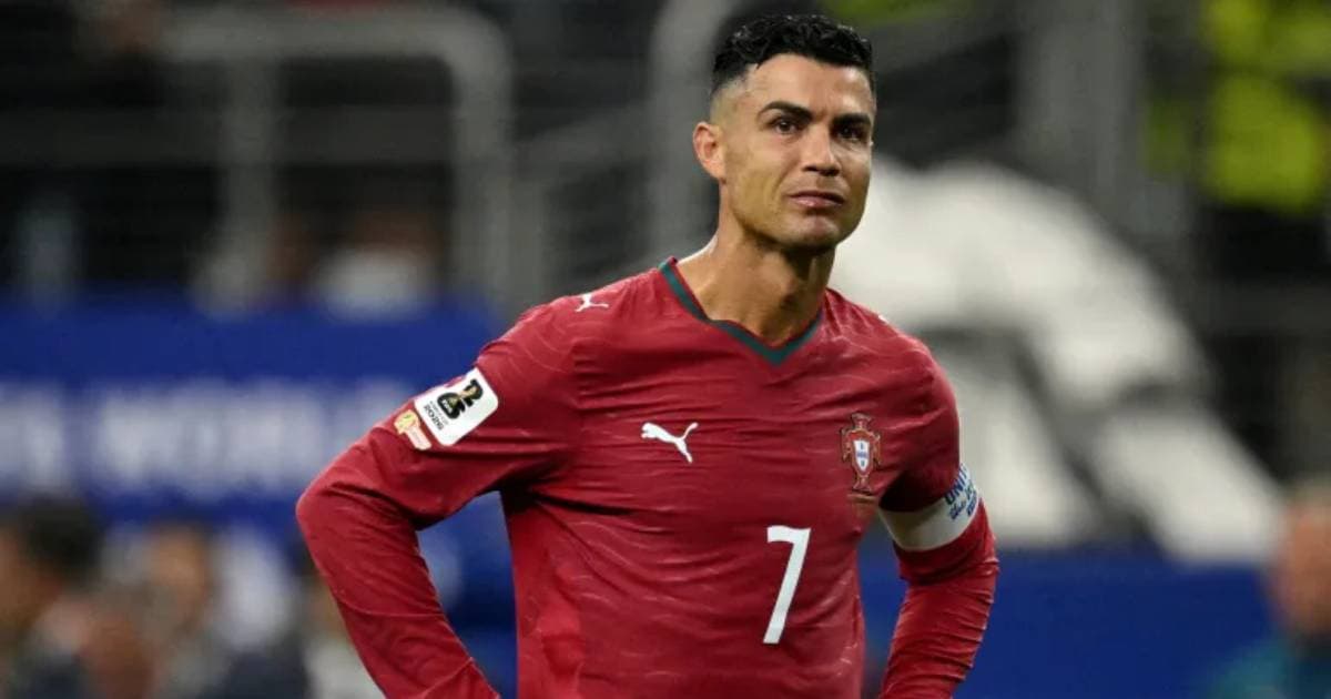 রোনালদোকে ৩০ দিনের নিষেধাজ্ঞা, জরিমানা