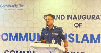 ‘সরকার অনুমতি দিলে ক্রসফায়ার করতেও পিছপা হবে না পুলিশ’