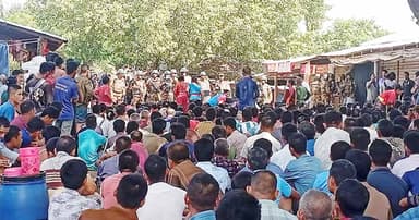 সাজেকে গোলাগুলি, অবরোধে আটকা প্রায় দুই হাজার পর্যটক