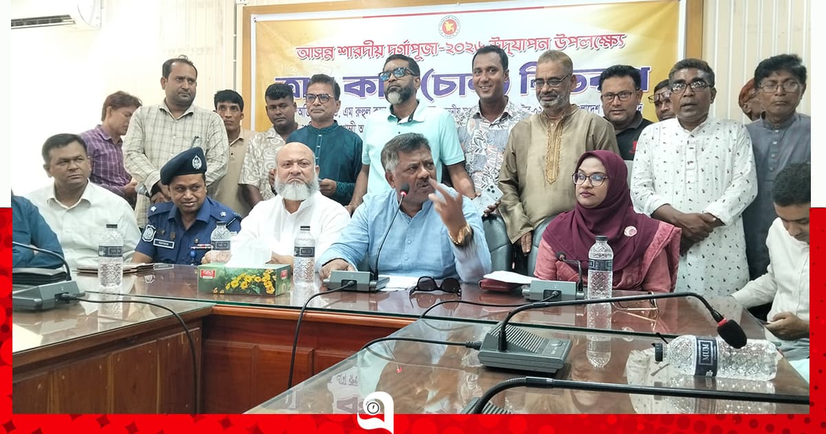 দুর্গাপূজায় সহযোগিতার নির্দেশ হুইপ দুলুর