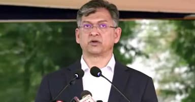 দেশে শান্তি প্রতিষ্ঠায় অগ্রভাগে থাকবে পুলিশ: স্বরাষ্ট্রমন্ত্রী