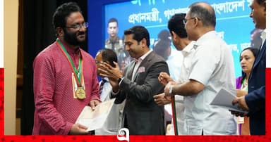 গুণী শিক্ষক সম্মাননা পেলেন ঠাকুরগাঁওয়ের হাফেজ মু. রশিদ আলম