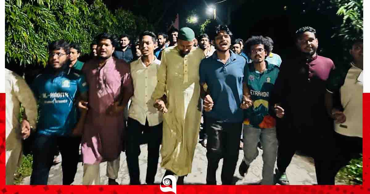 নিয়োগ পরীক্ষায় ভাইভার নম্বর বৃদ্ধি প্রস্তাবের প্রতিবাদে ইবি শিক্ষার্থীদের বিক্ষোভ