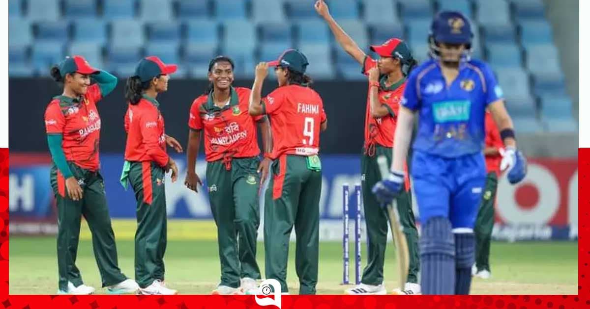 ব্যাটিং ব্যর্থতার পর বোলারদের চমক, সেমিতে বাংলাদেশ