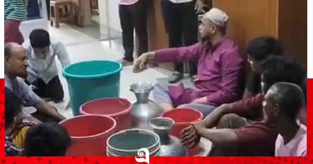 পানির সংকটের প্রতিবাদে সিসিকে ভাঙচুর, আটক ৬