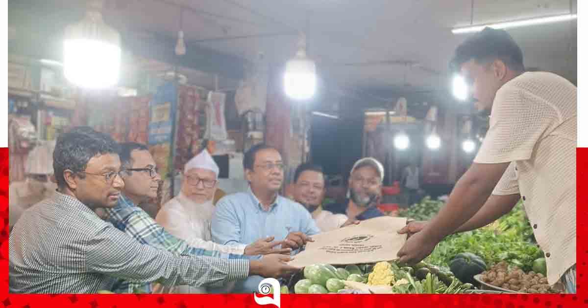 কুমিল্লায় পলিথিন ও প্লাস্টিক বন্ধে সচেতনতামূলক সভা