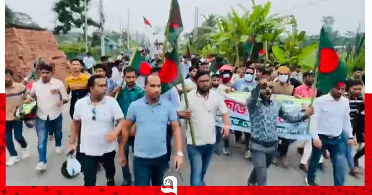 শরীয়তপুর-ঢাকা মহাসড়কে নিষিদ্ধ ছাত্রলীগের শোডাউন