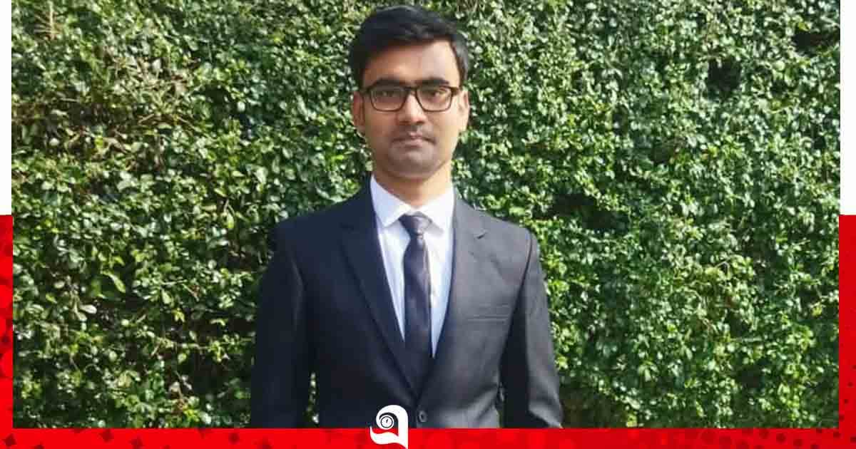 তৃতীয় শ্রেণিতে বাবাকে হারানো দেবব্রত আজ সিভিল জজ