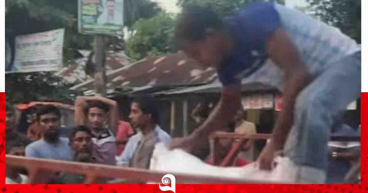 রায়পুরে আ'লীগ নেতার গোডাউন থেকে বিপুল পরিমাণ সার জব্দ