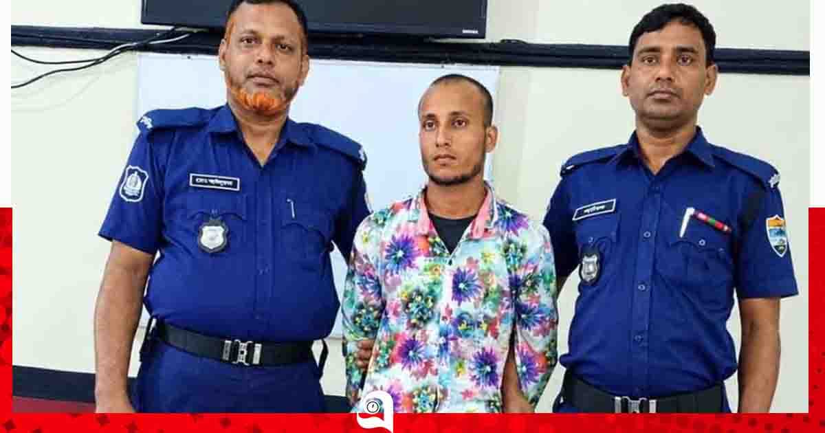 পার্বতীপুরে ৫ কেজি গাঁজাসহ মাদক ব্যবসায়ী গ্রেপ্তার