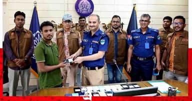 কুষ্টিয়ায় হারানো মোবাইল ফিরে পেয়ে আবেগাপ্লুত মালিকেরা