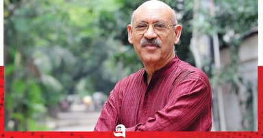 ৮২ বছরেও থামেননি আবুল হায়াত