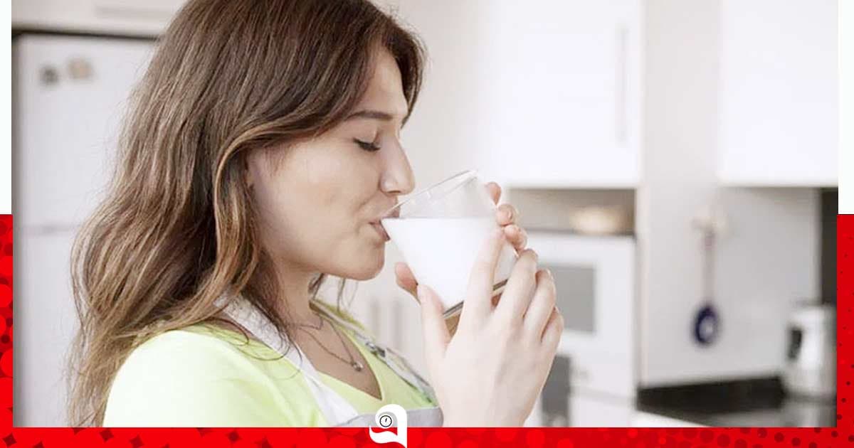 খালি পেটে দুধ পান করলে কী হয়?