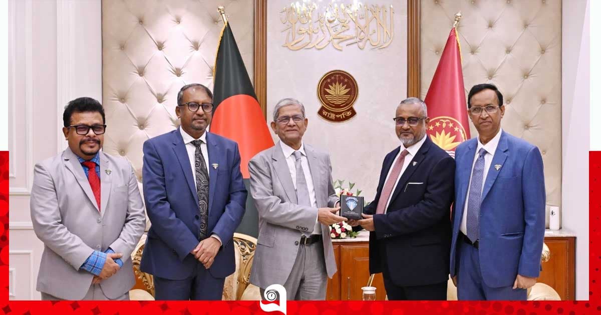 দুর্নীতিবাজদের বিরুদ্ধে দুদককে কঠোর ব্যবস্থা গ্রহণের আহ্বান রাষ্ট্রপতির