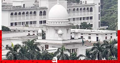 বার সভাপতির বক্তব্যের জেরে এজলাস ছাড়লেন প্রধান বিচারপতি