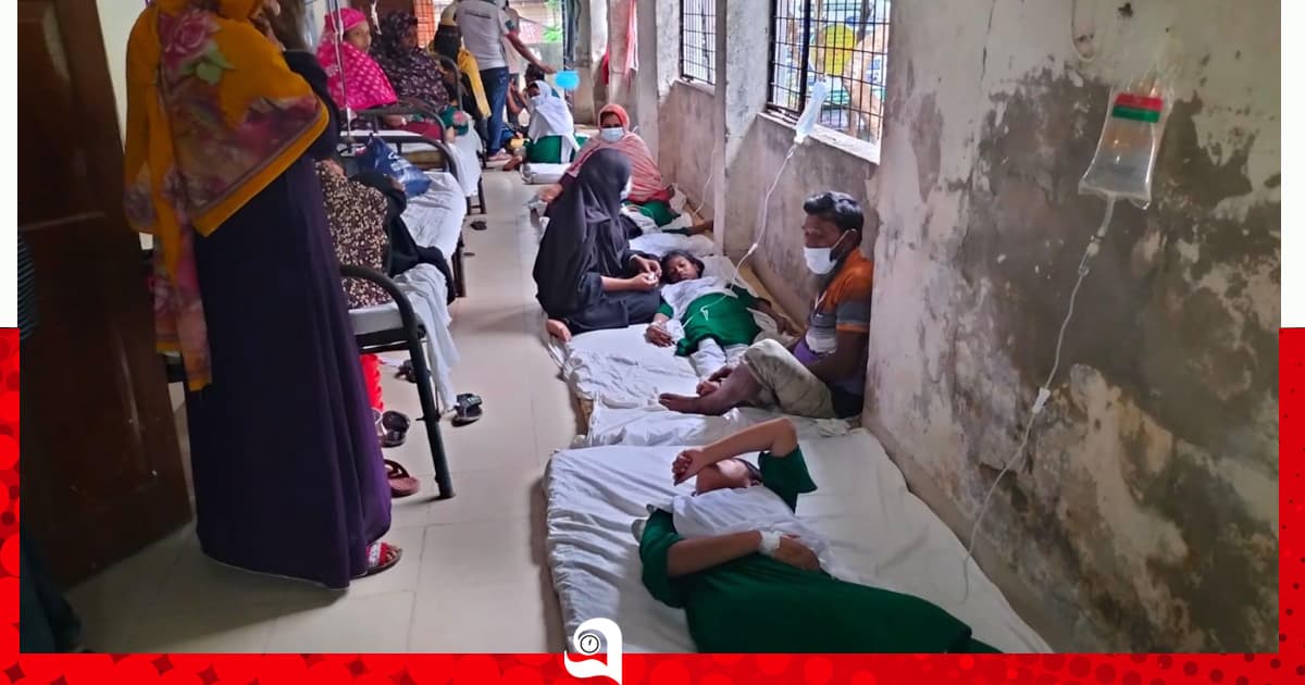 ক্লাস চলাকালীন হঠাৎ অসুস্থ অর্ধশতাধিক শিক্ষার্থী