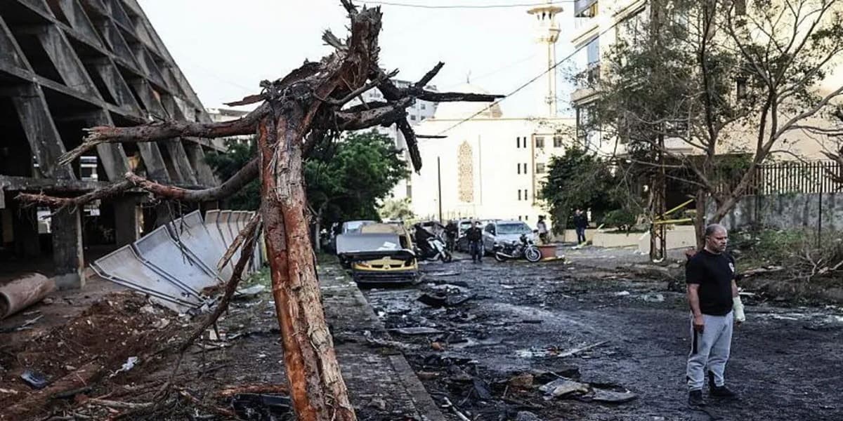 ইসরাইলি হামলায় ৫৪ জনের মৃত্যু