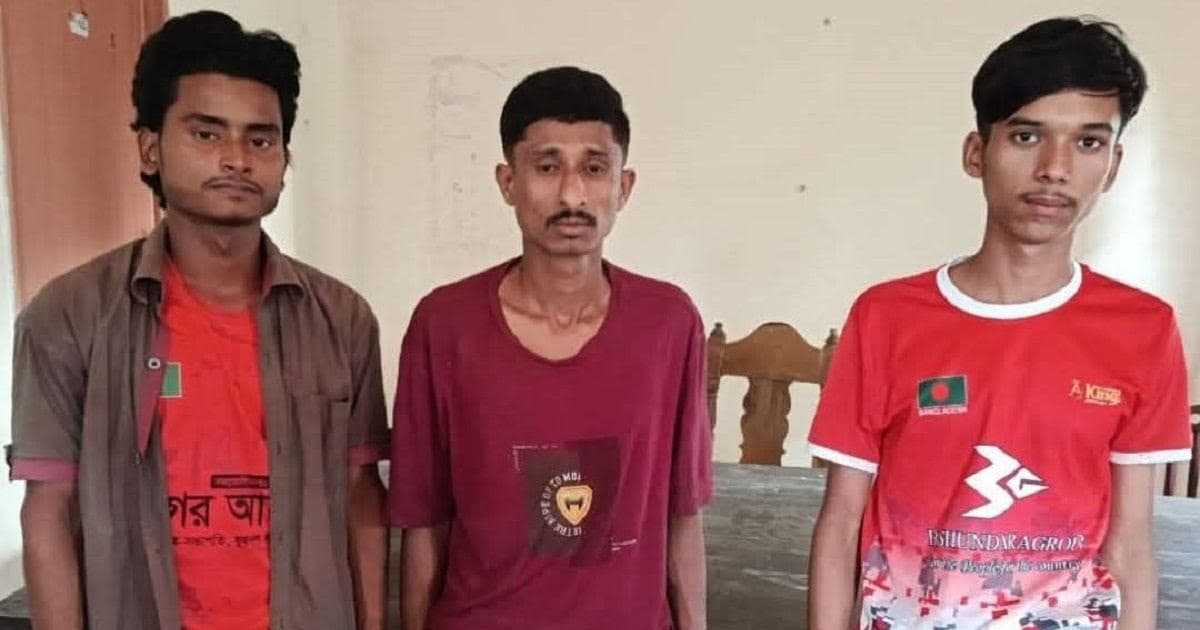 রামুতে ডাকাতি করতে গিয়ে আটক ৩