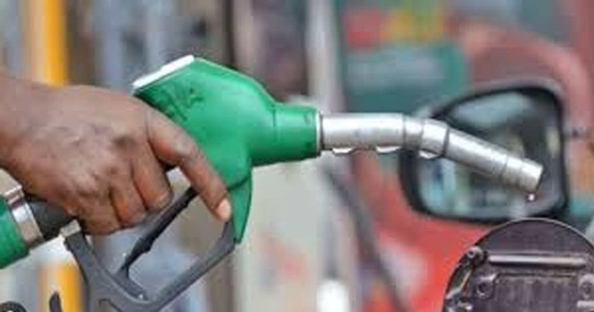 বিএনপি নেতার পাম্প থেকে ৫৮ হাজার লিটার তেল উধাও, ম্যানেজার গ্রেপ্তার