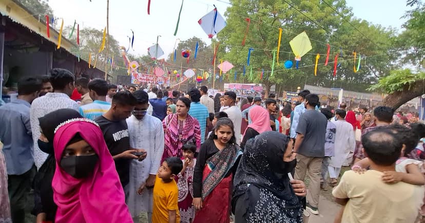 সৈয়দপুরে তিন দিনব্যাপী বৈশাখী মেলায় উপচে পড়া ভিড়