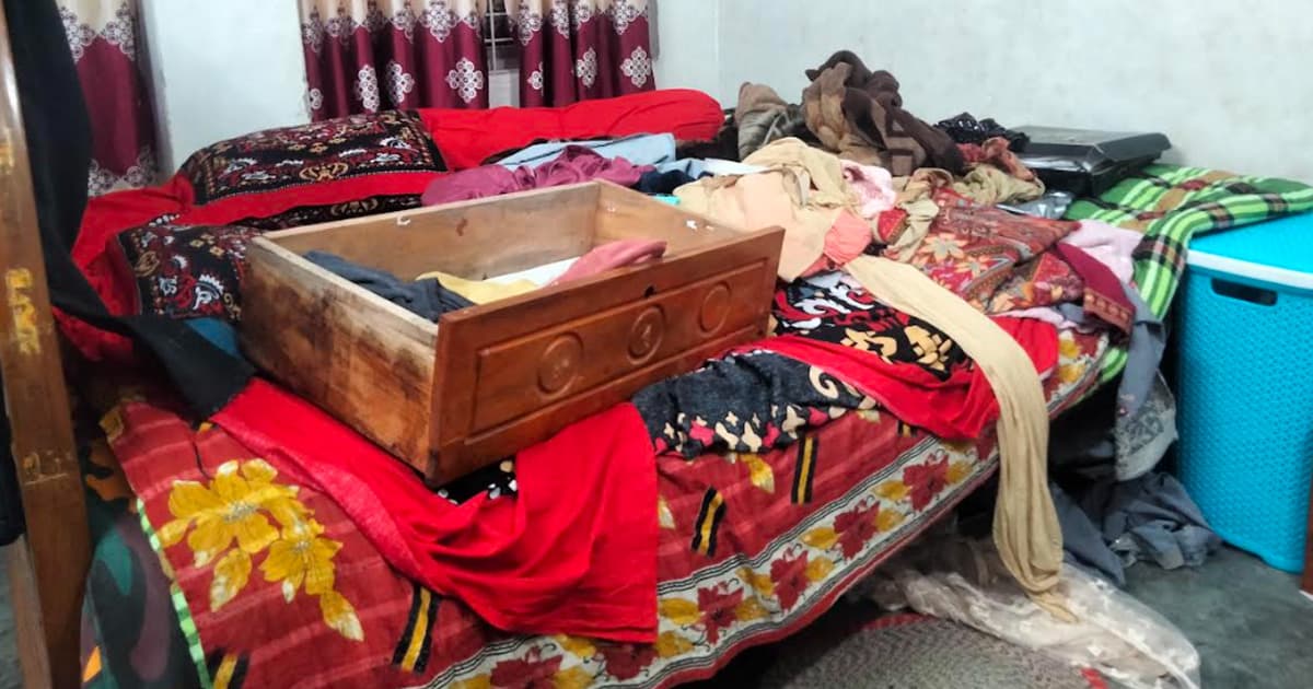 বুড়িমারী স্থলবন্দর এলাকায় দিনে দুপুরে বাসায় ও মসজিদে চুরি